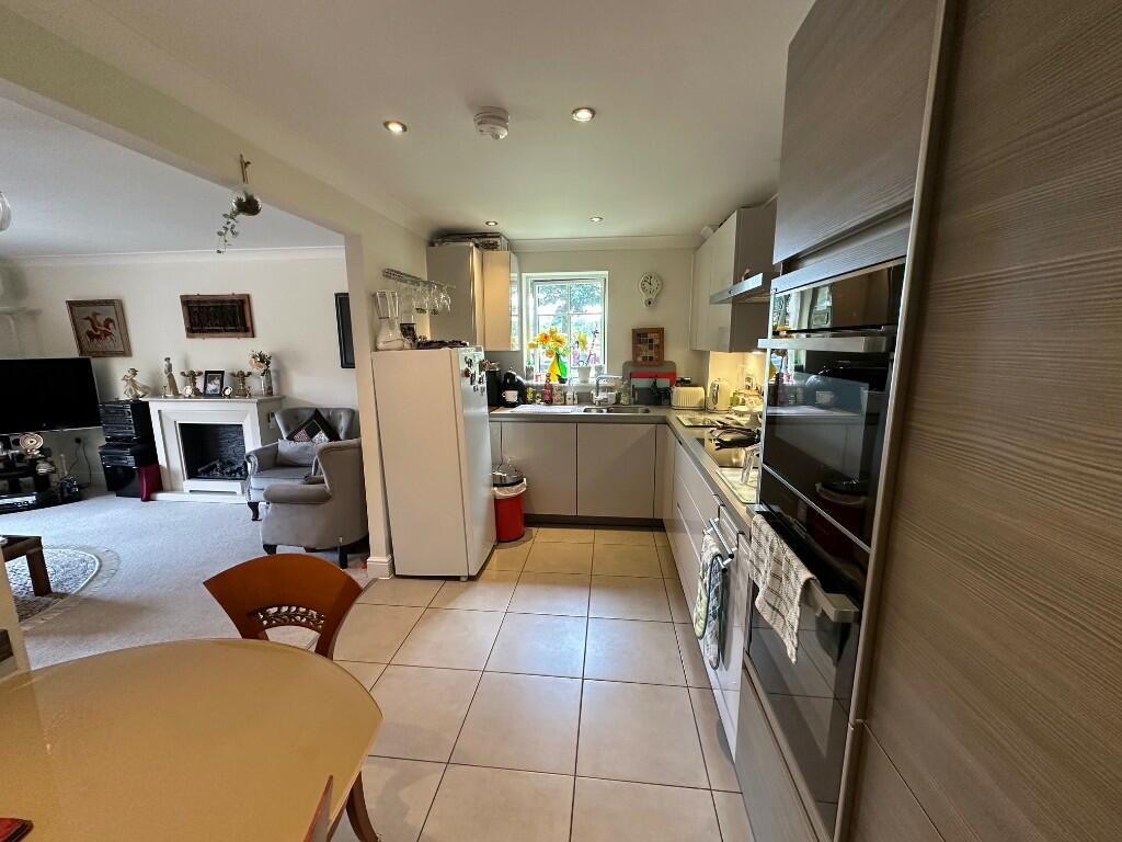 Additional property image - Redwood Drive, BS8