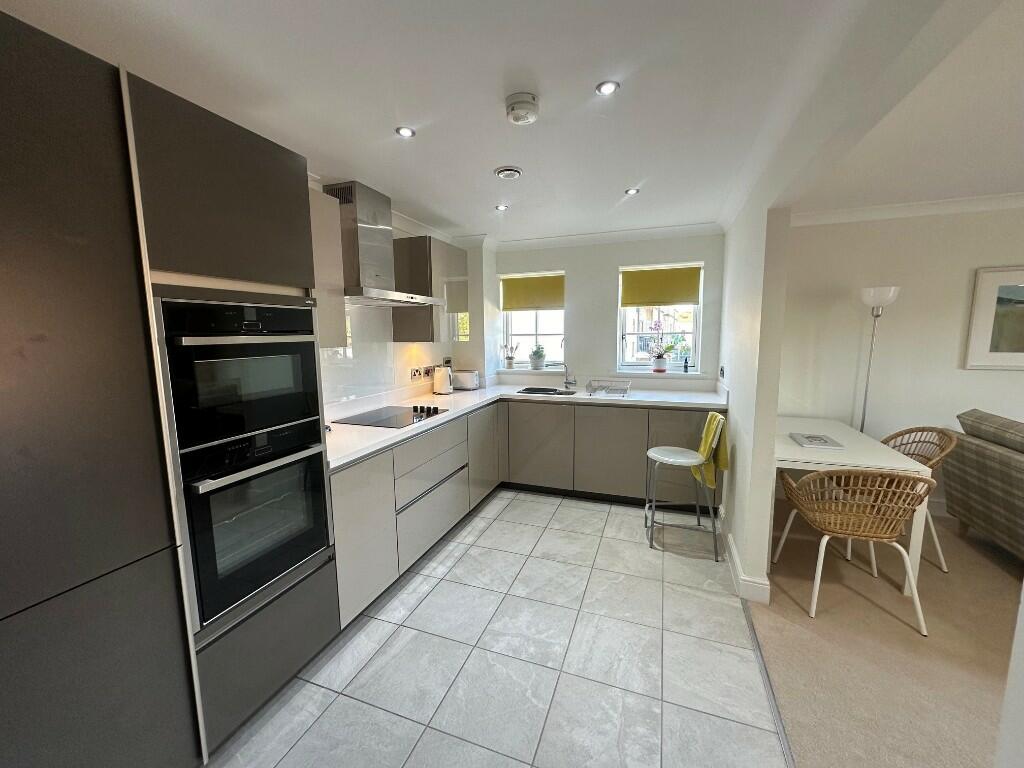 Additional property image - Redwood Drive, BS8