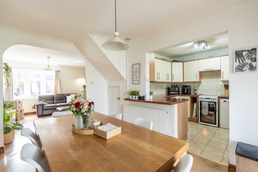 Additional property image - Oaktree Crescent - Bradley Stoke