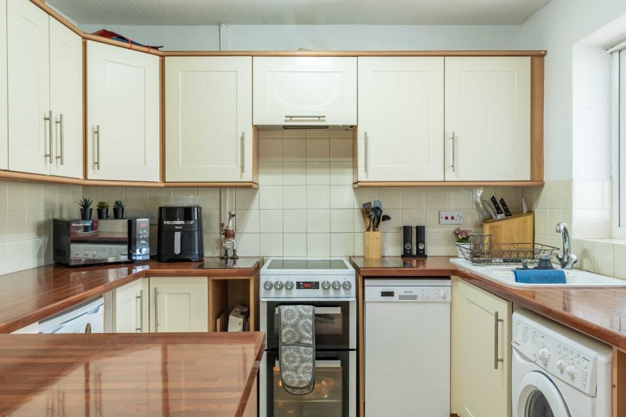 Additional property image - Oaktree Crescent - Bradley Stoke