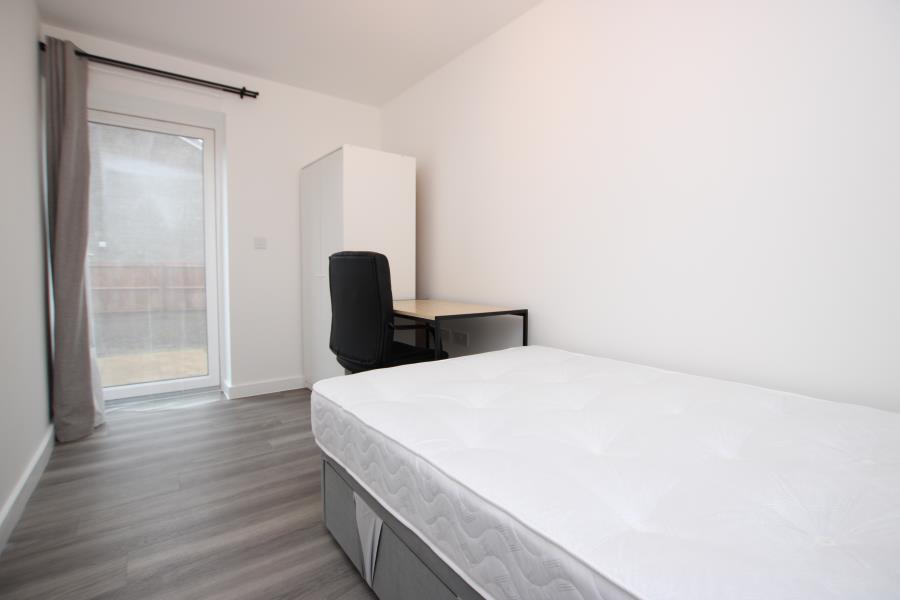 Additional property image - Golledge Crescent - Stoke Gifford