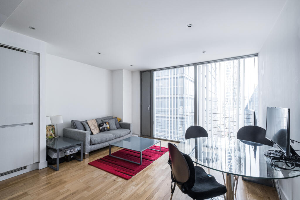 Main image of property: The Landmark, Canary Wharf, E14