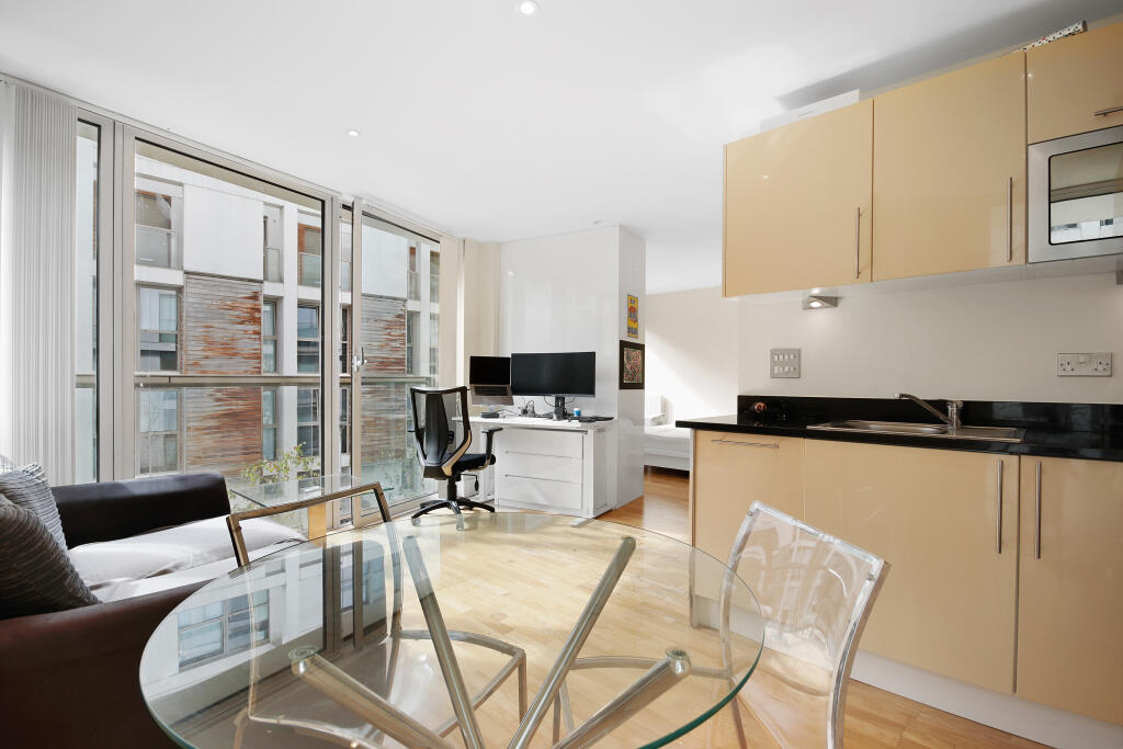 Main image of property: Denison House, Canary Wharf, E14