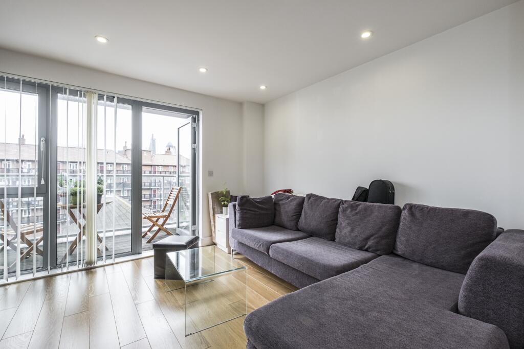 Main image of property: Hodgeson House, Tower Hamlets, E1