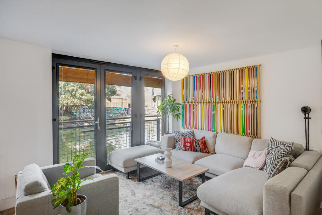 Main image of property: Actons Lock, Broadway Market, E2