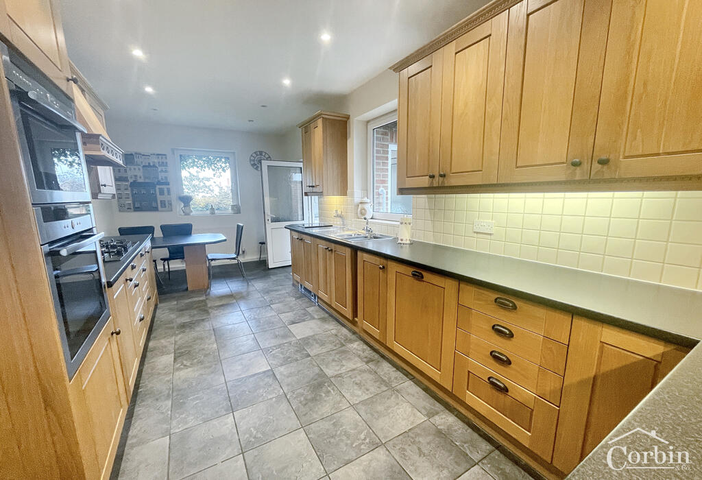 Additional property image - Persley Road, Bournemouth, Dorset