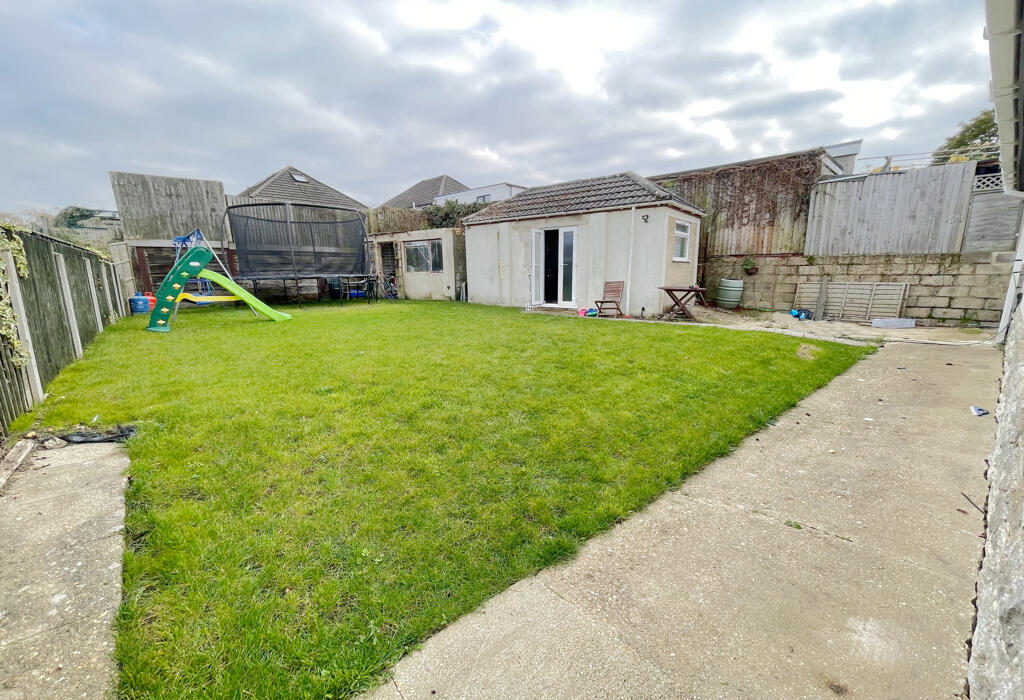 Additional property image - April Close, Bournemouth, Dorset