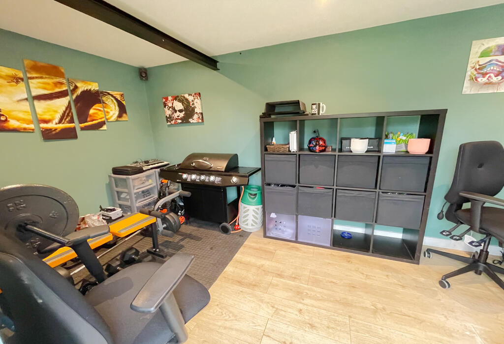 Additional property image - April Close, Bournemouth, Dorset