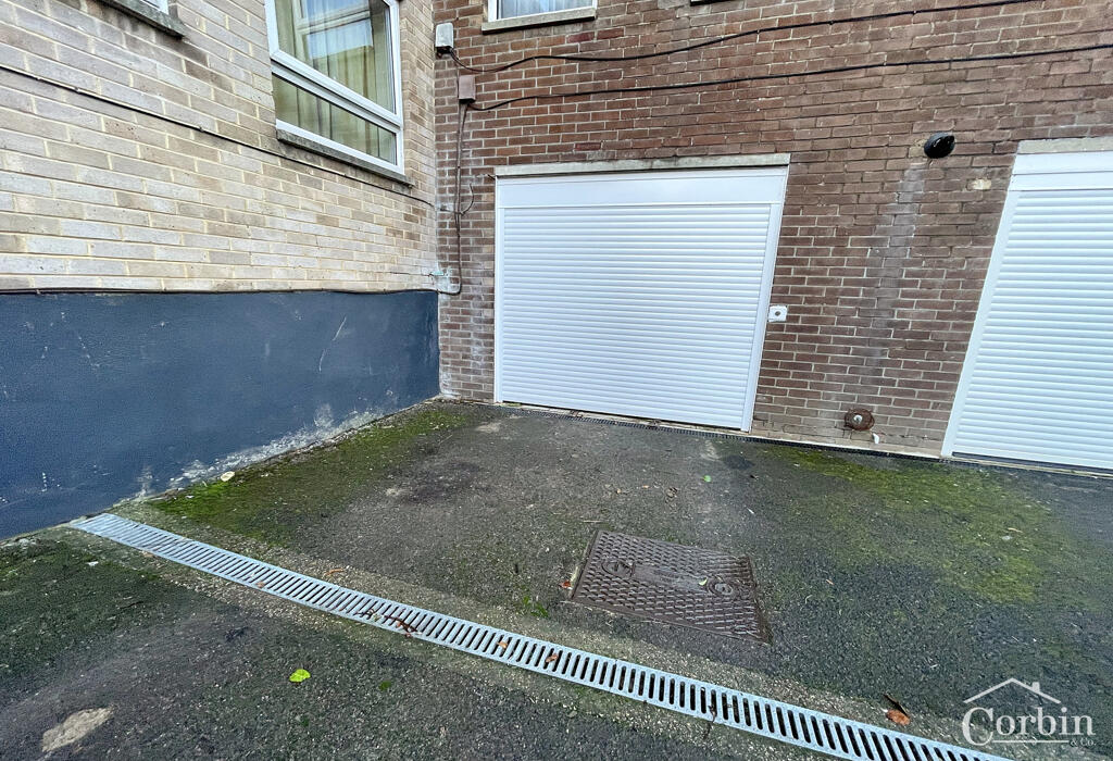 Additional property image - The Bluff, Bournemouth, Dorset