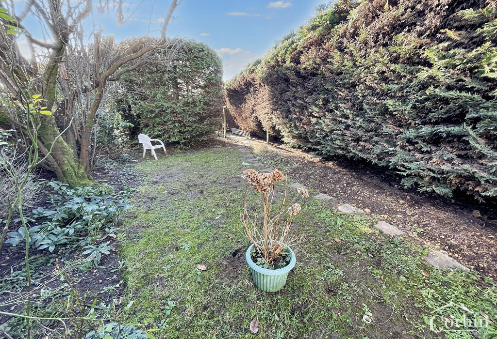 Additional property image - Wimborne Road, Bournemouth, Dorset