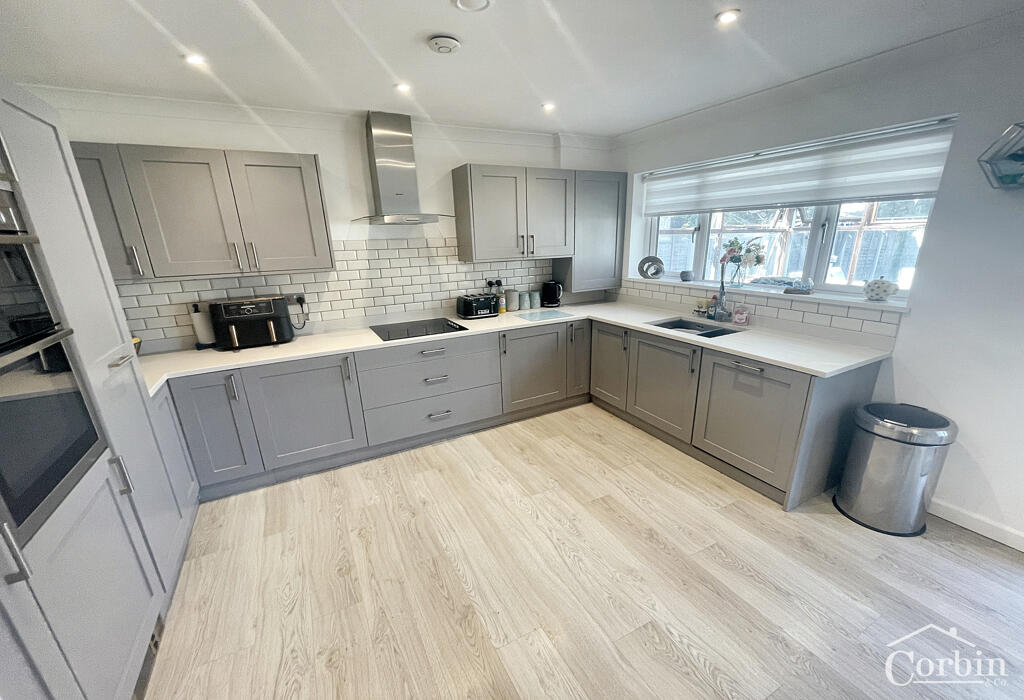 Additional property image - Weldon Avenue, Bournemouth, Dorset