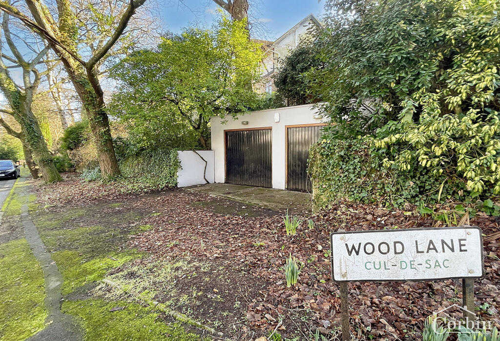 Additional property image - Wood Lane, Bournemouth, Dorset