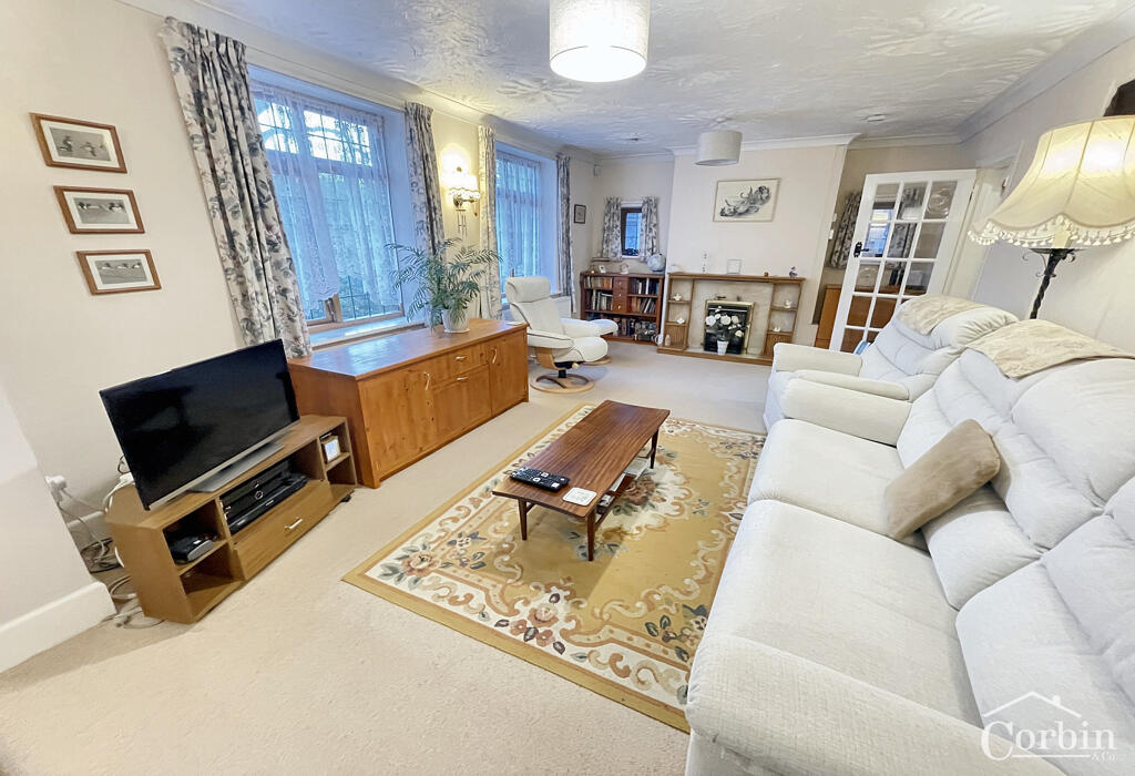 Additional property image - Wood Lane, Bournemouth, Dorset