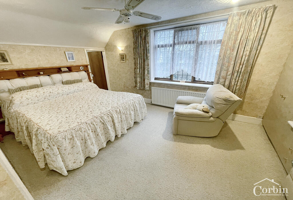 Additional property image - Wood Lane, Bournemouth, Dorset