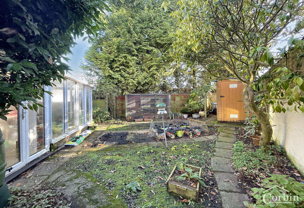 Additional property image - Wood Lane, Bournemouth, Dorset