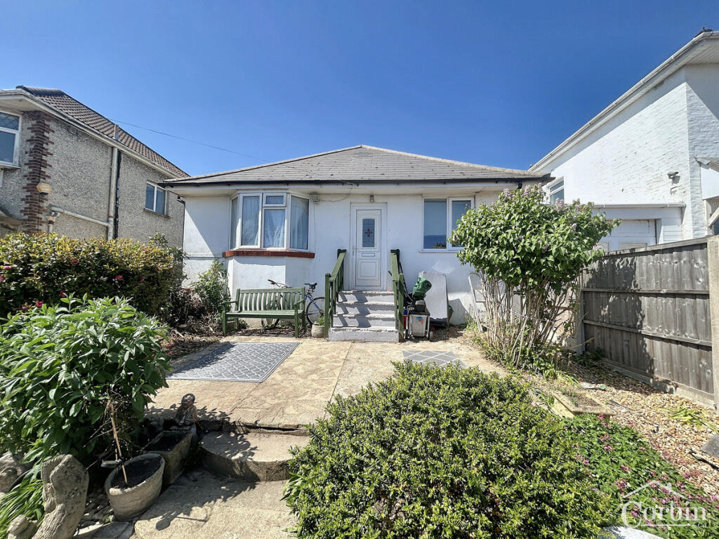 3 bedroom detached bungalow