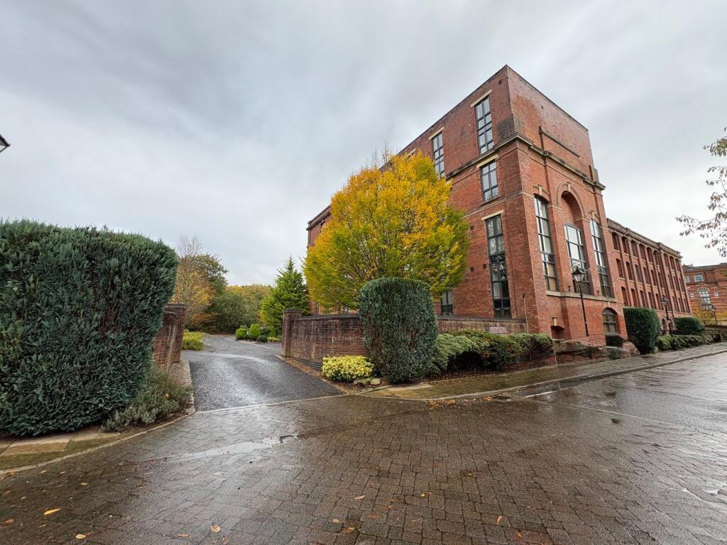 Main image of property: Cottonfields, Bolton, BL7
