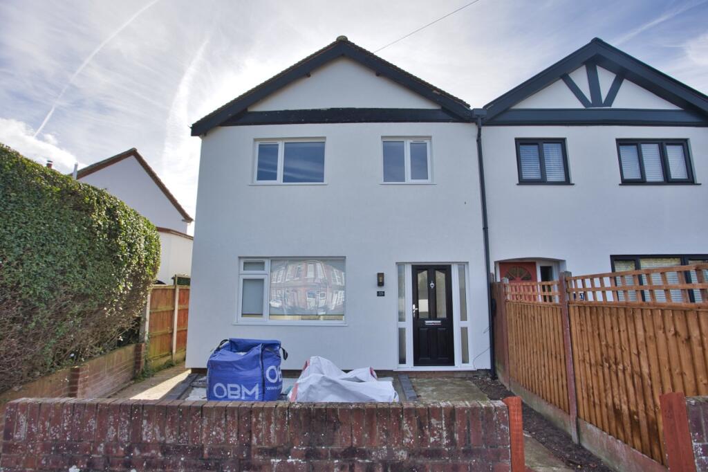 Main image of property: London Road, Deal, Kent, CT14