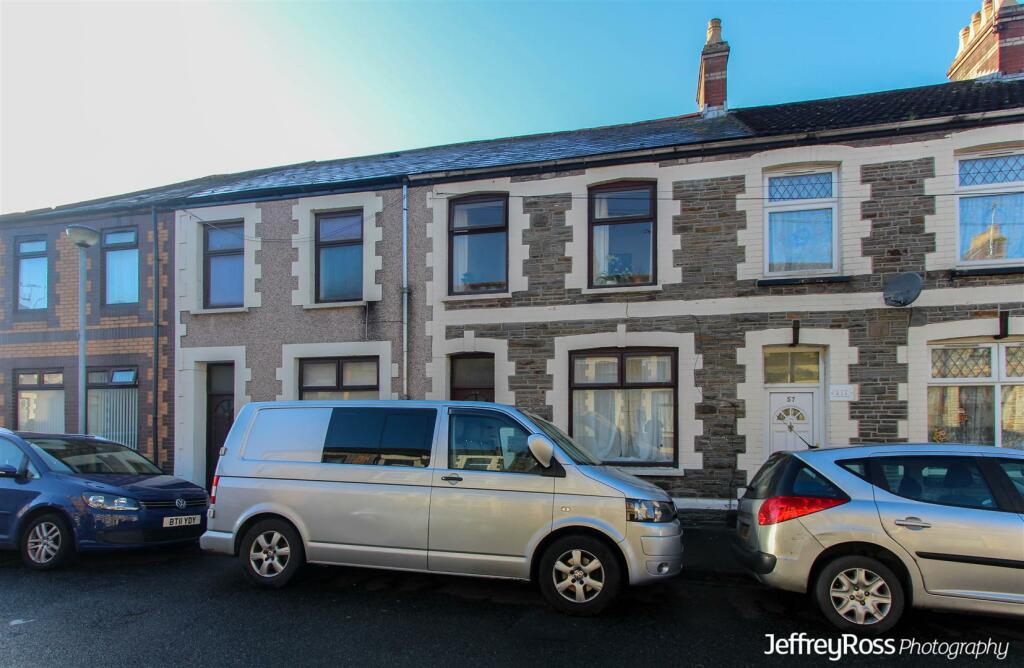 4 bedroom house share for sale in Coburn Street, Cathays, CF24