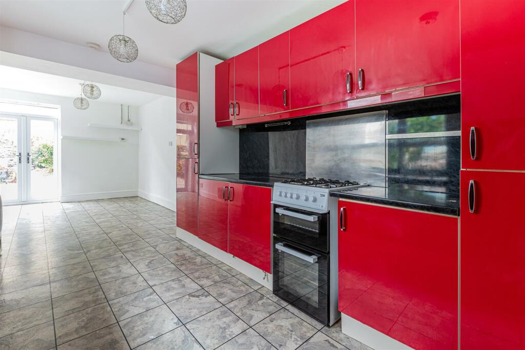 Additional property image - Montgomery Street, Roath, Cardiff