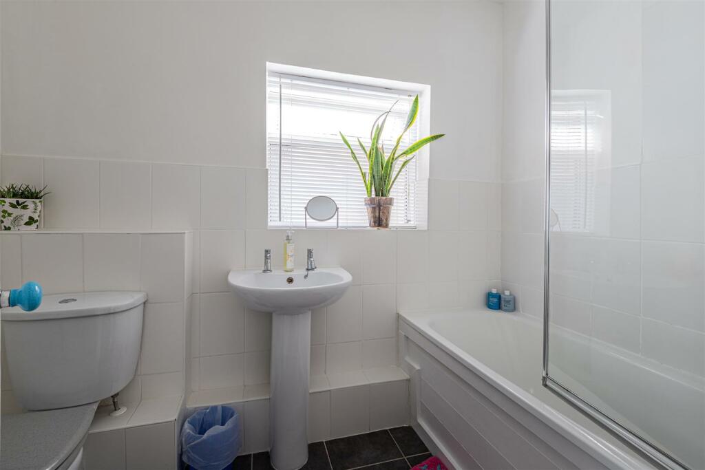 Additional property image - Upper Kincraig Street, Roath, Cardiff