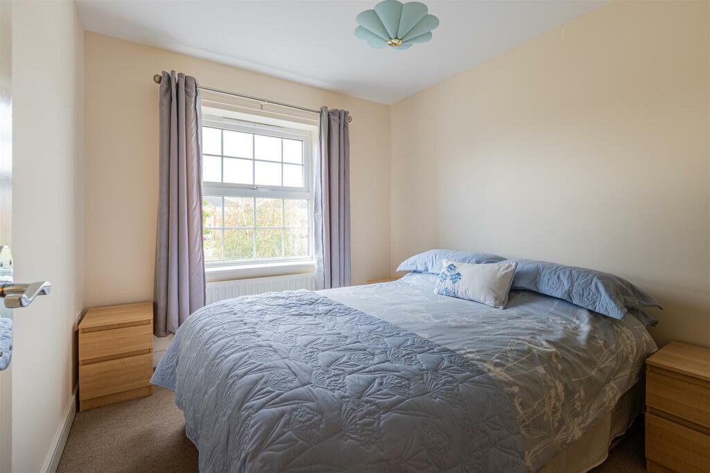 Additional property image - Beaufort Square, Cardiff