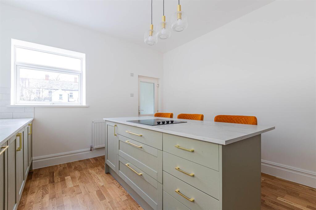 Additional property image - Albany Road, Roath, Cardiff
