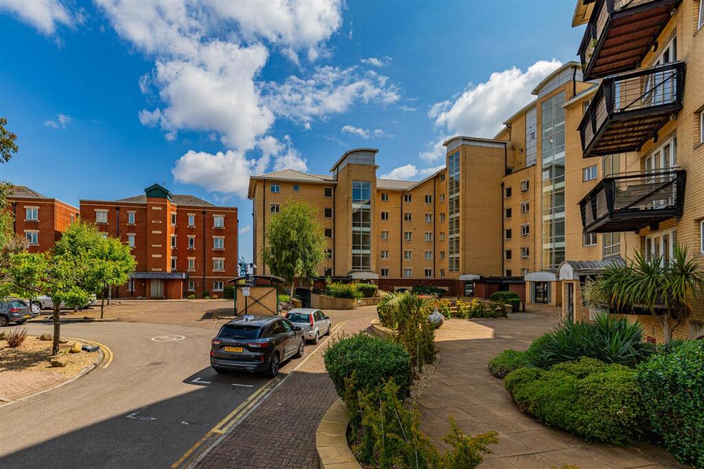 Main image of property: Adventurers Quay, Cardiff