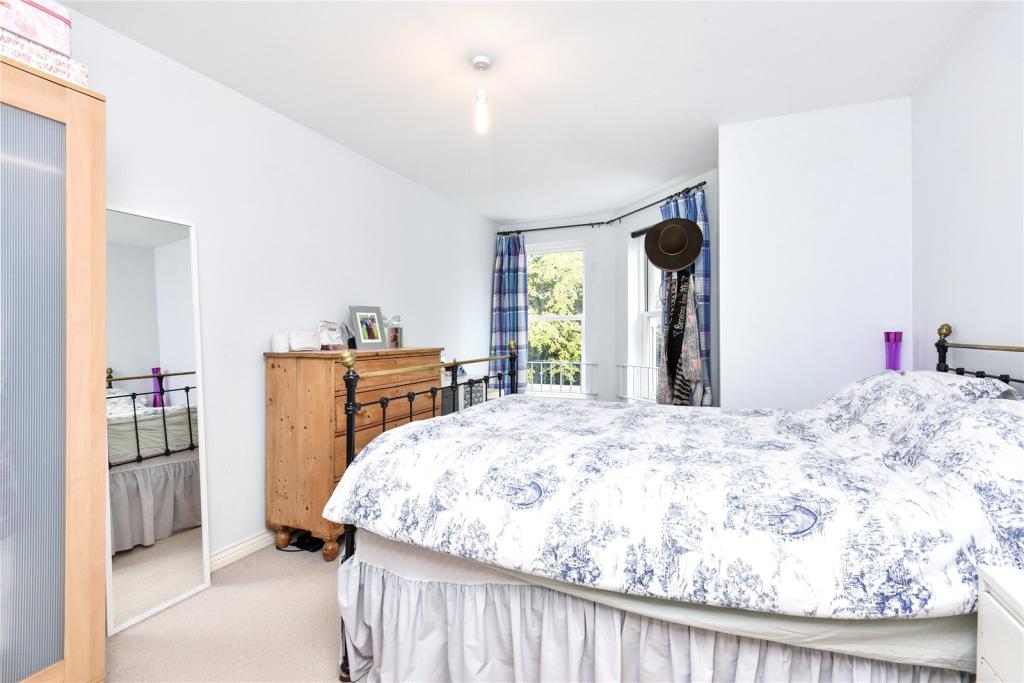 1 bedroom apartment for sale in Winton Close, Winchester, Hampshire, SO22