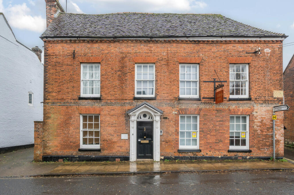 2 bedroom apartment for sale in Hyde Street, Winchester, Hampshire, SO23