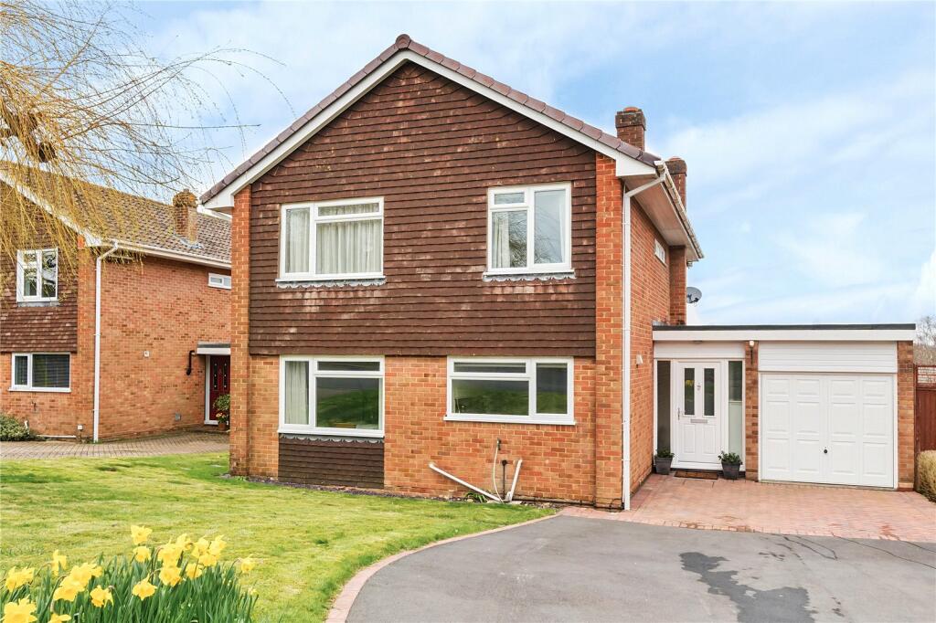 4 bedroom detached house for sale in Abbotts Ann Road, Winchester, Hampshire, SO22