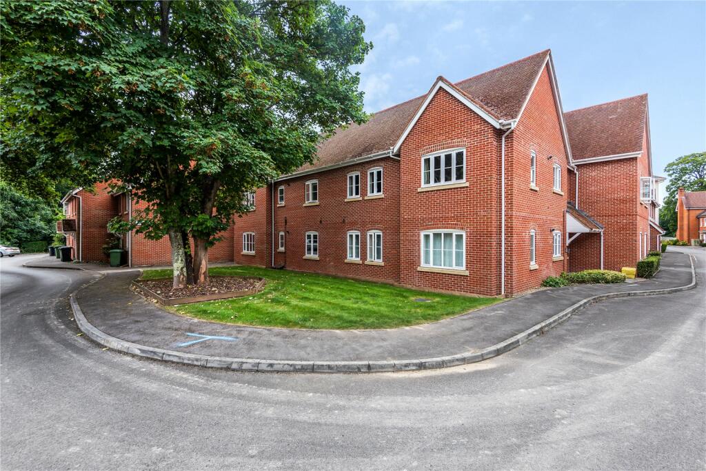 2 bedroom apartment for sale in Ashbourne Court, Winton Close