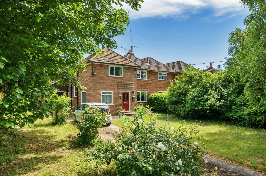 4 bedroom semidetached house for sale in Olivers Battery Road South, Winchester, Hampshire, SO22