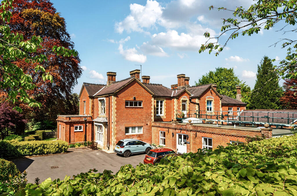 Main image of property: Headbourne Worthy House, Bedfield Lane, Headbourne Worthy, Winchester, SO23