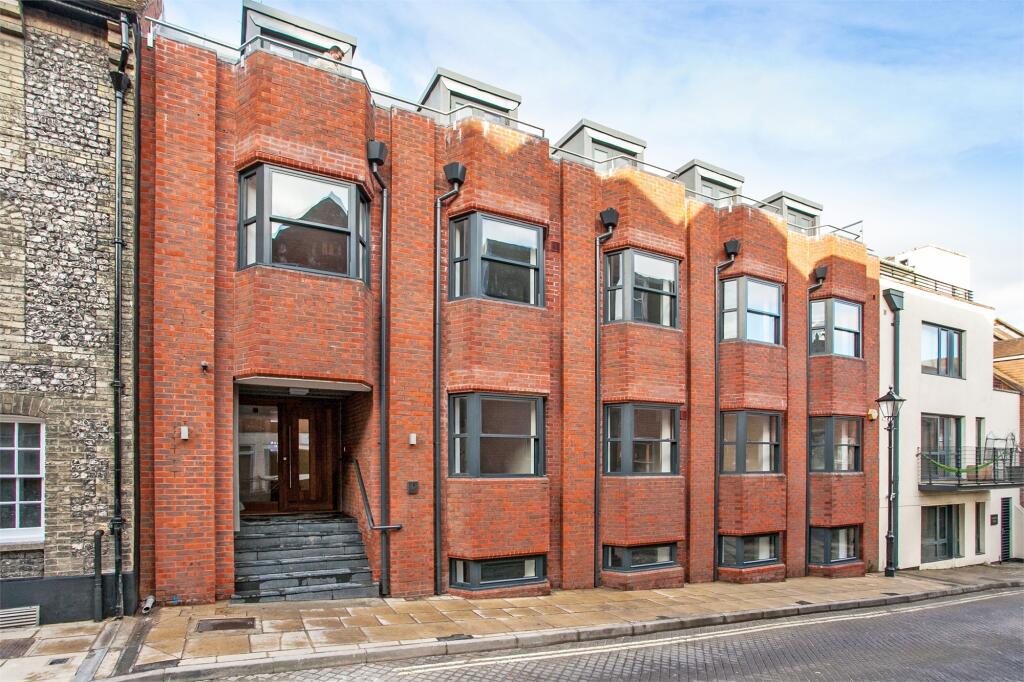 Main image of property: 2-5 St Clement Street, Winchester, Hampshire, SO23