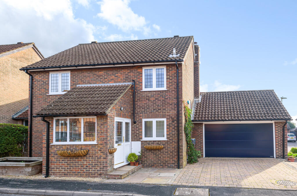 Main image of property: Long Barrow Close, South Wonston, Winchester, Hampshire, SO21