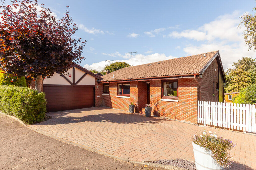 Main image of property: 29, Ashburnham Gardens, South Queensferry, EH30 9LB