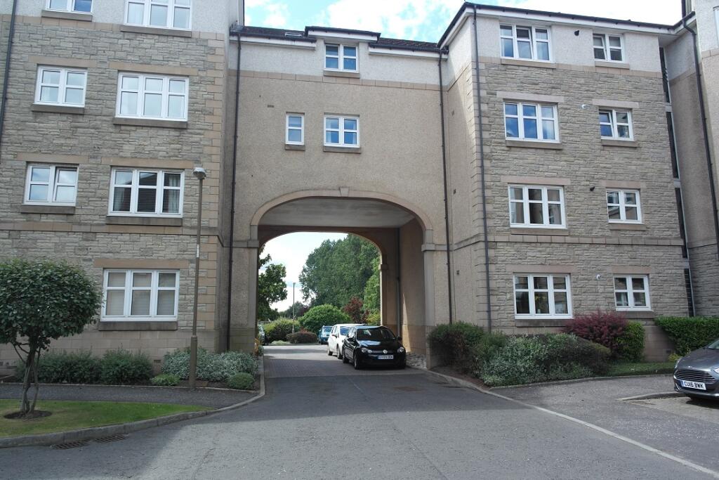 Main image of property: 34, Meadow Place Road, Edinburgh, EH12 7RY