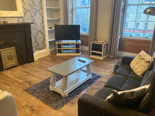 Main image of property: 31, St Patricks Square, Edinburgh, EH8 9EU
