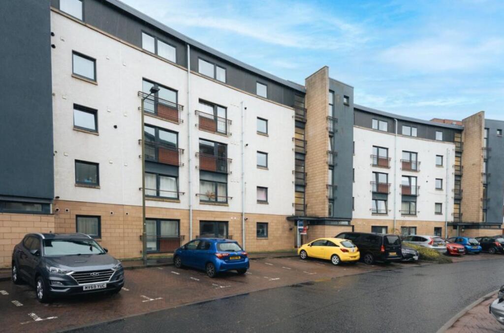 Main image of property: 10, East Pilton Farm Crescent, Edinburgh, EH5 2GH