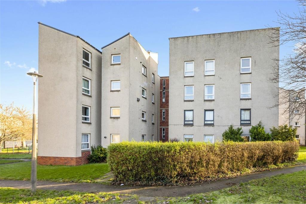 Main image of property: 3, Kingsknowe Court, Edinburgh, EH14 2JT