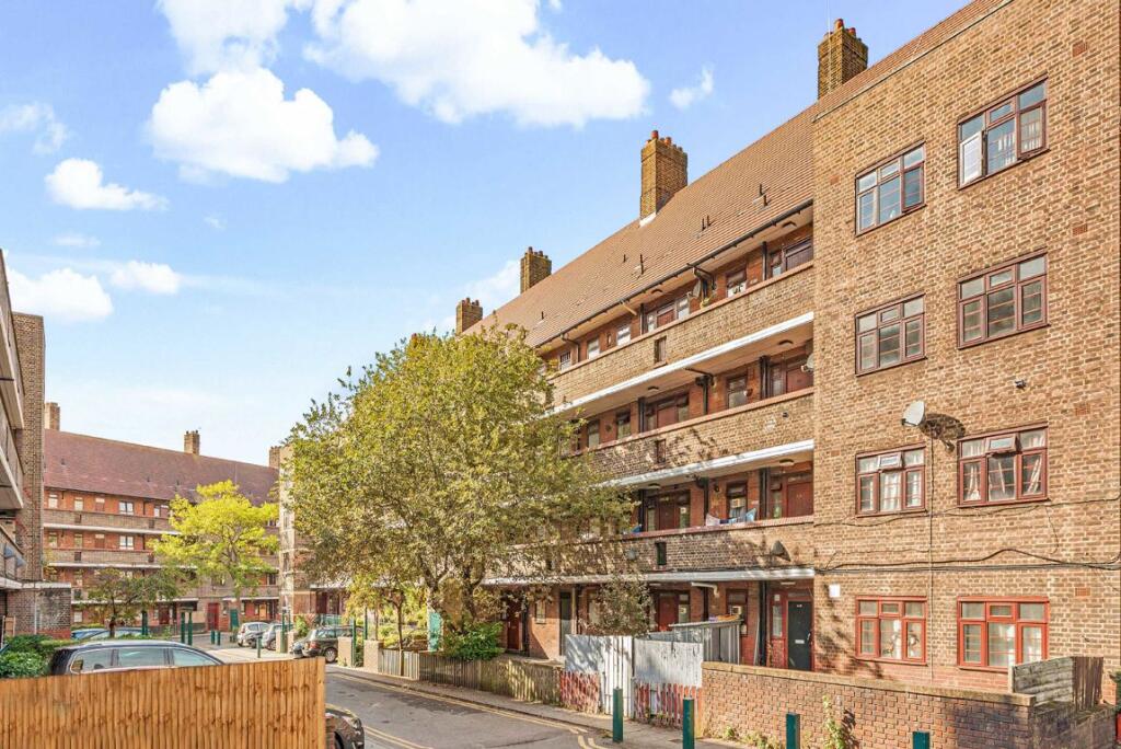 Main image of property: Poynders Gardens, Clapham