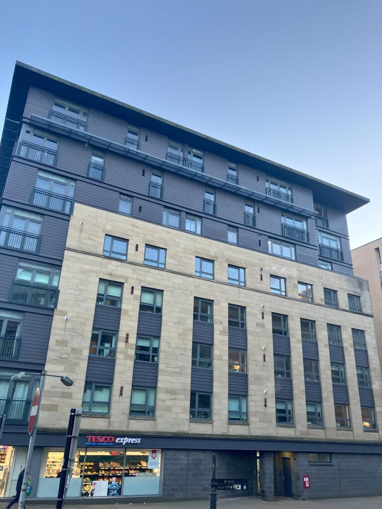 Main image of property: Kent road, Glasgow, G3 7EH