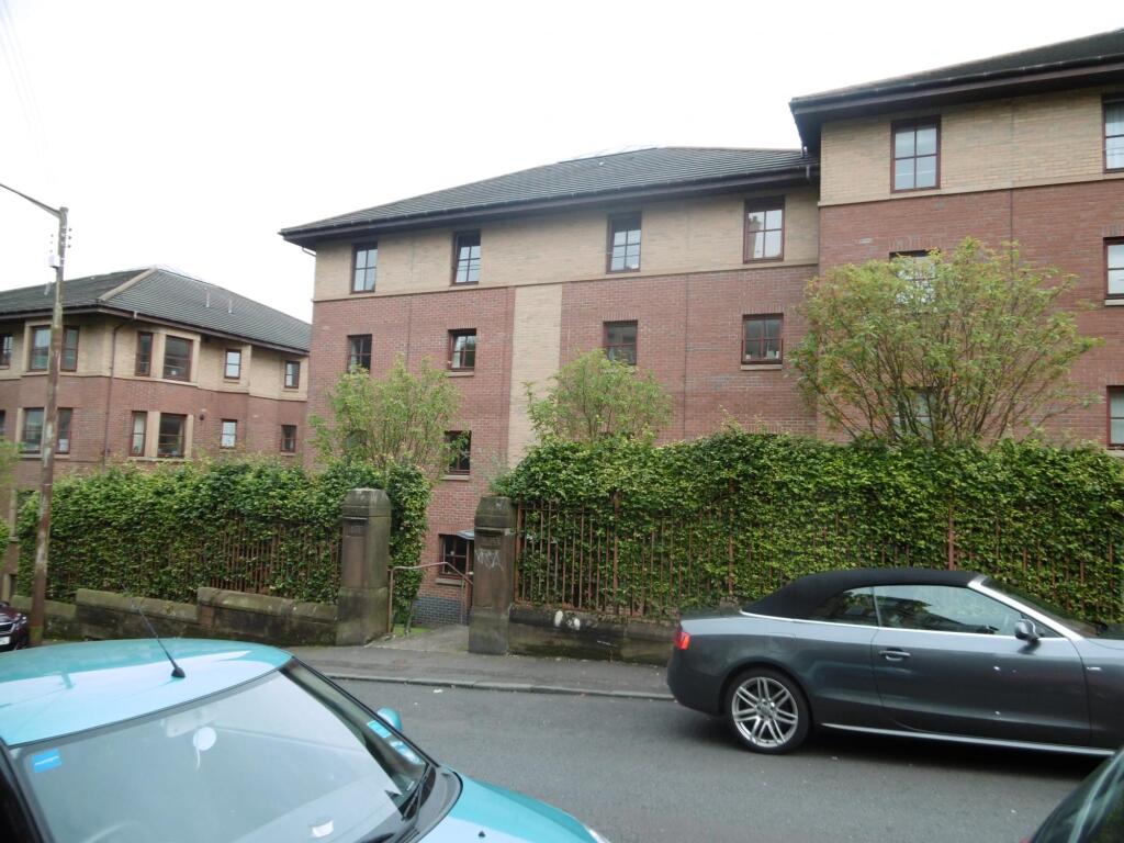 Main image of property: Oban Drive, Glasgow, G20 6AF