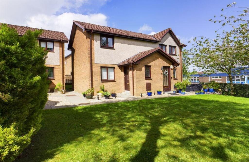 Main image of property: Grampian Court, Glasgow, G61 4SN