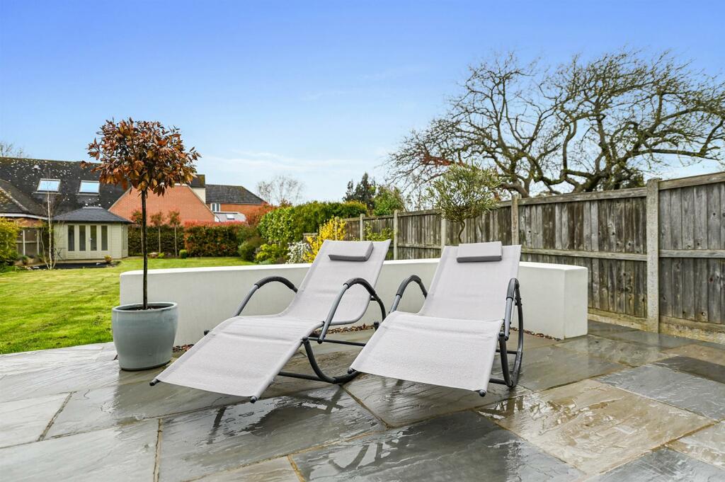 4 bedroom detached house for sale in Station Road, Hatfield Peverel