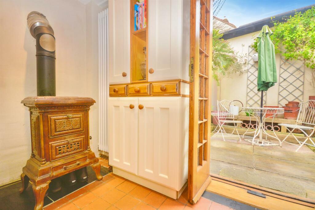 Additional property image - Back Lane, Stisted, Braintree