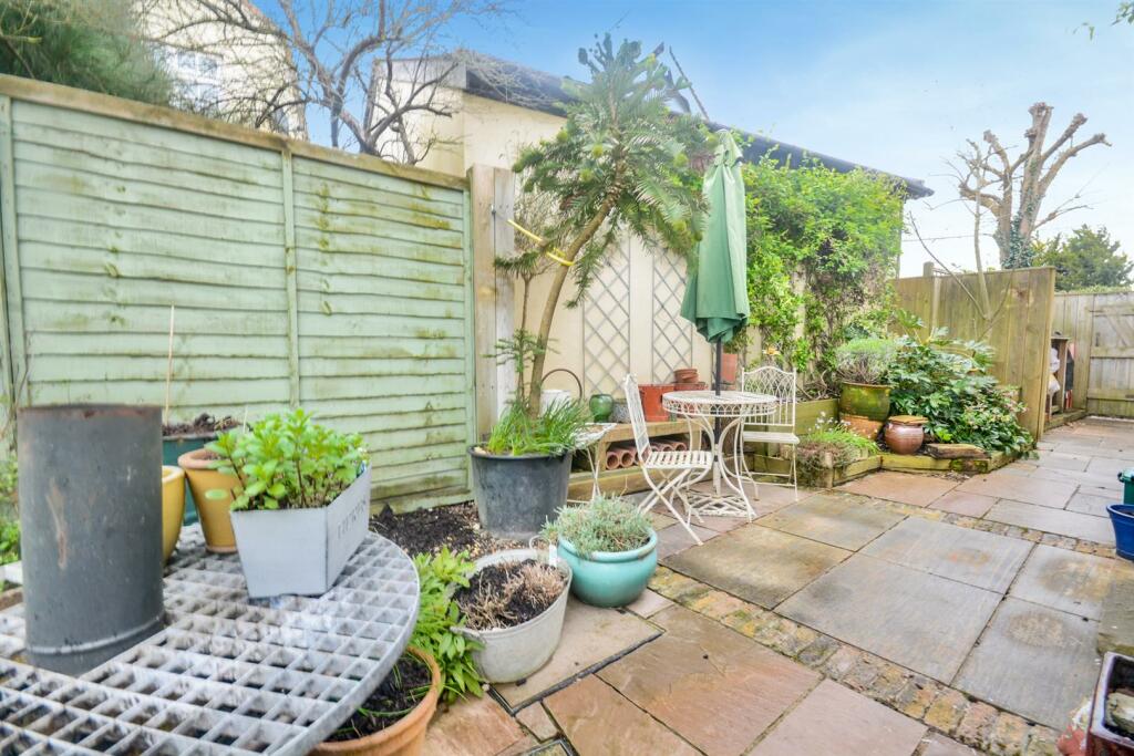 Additional property image - Back Lane, Stisted, Braintree