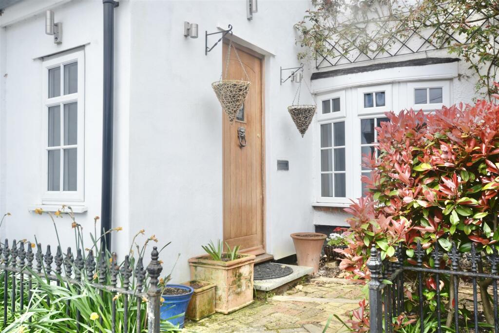Additional property image - Back Lane, Stisted, Braintree