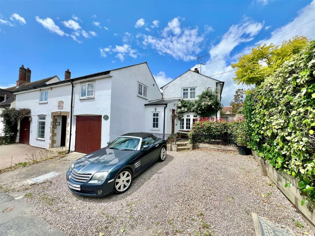 Additional property image - Back Lane, Stisted, Braintree